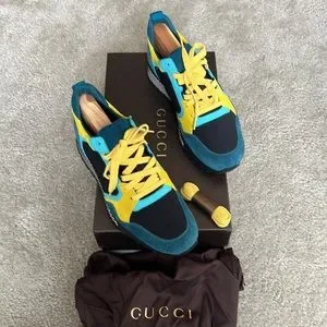 【関税・送料込み】GUCCI SNEAKERS Women's Gucci Ace sneaker with bee in white leather | GUCCI® US